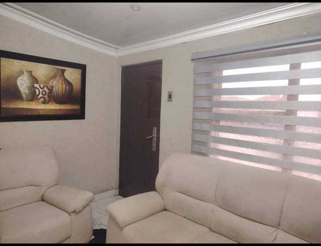 4 BEDROOM HOUSE FOR SALE IN VERGENOEG